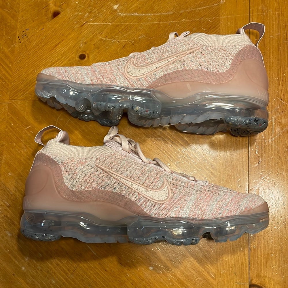 Women’s Nike Sneakers Air VaporMax 2021 Flyknit Pink Oxford DJ9975-600 NEW